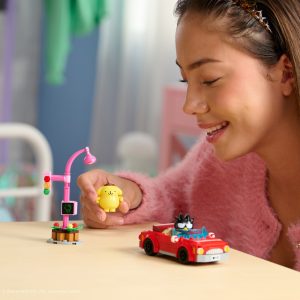 Hello Kitty and Friends Badtz-maru’s Convertible Building Set