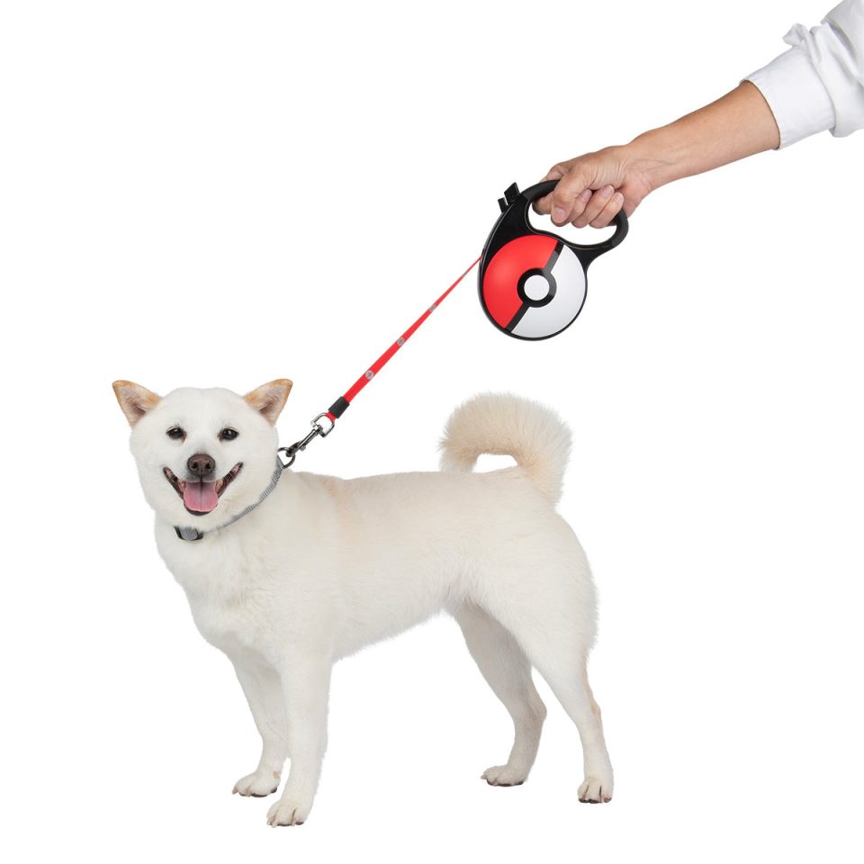Pokémon Poke Ball Retractable Pet Leash